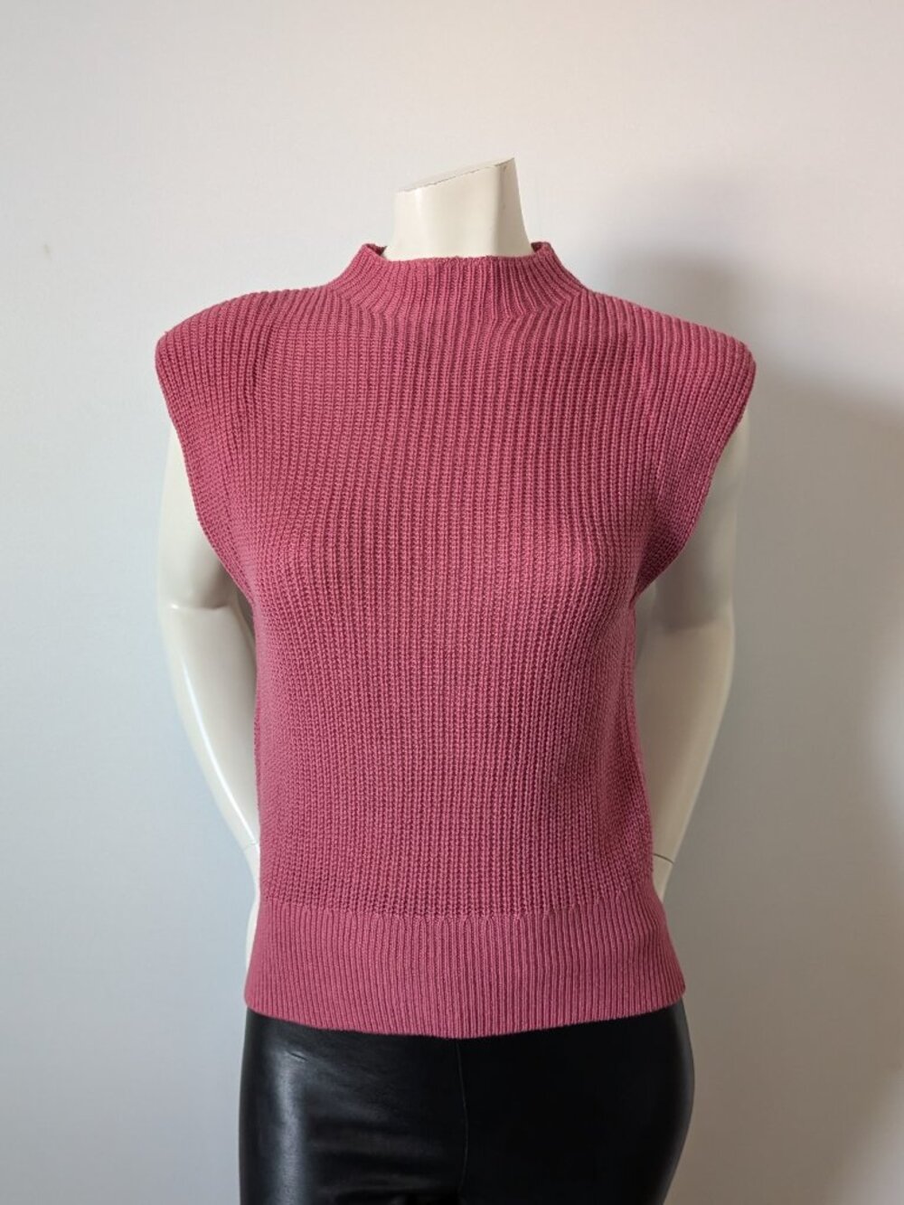 Babaton - Pink Hazlitt Sweater Vest w/ Shoulder Pads - Size 2XS